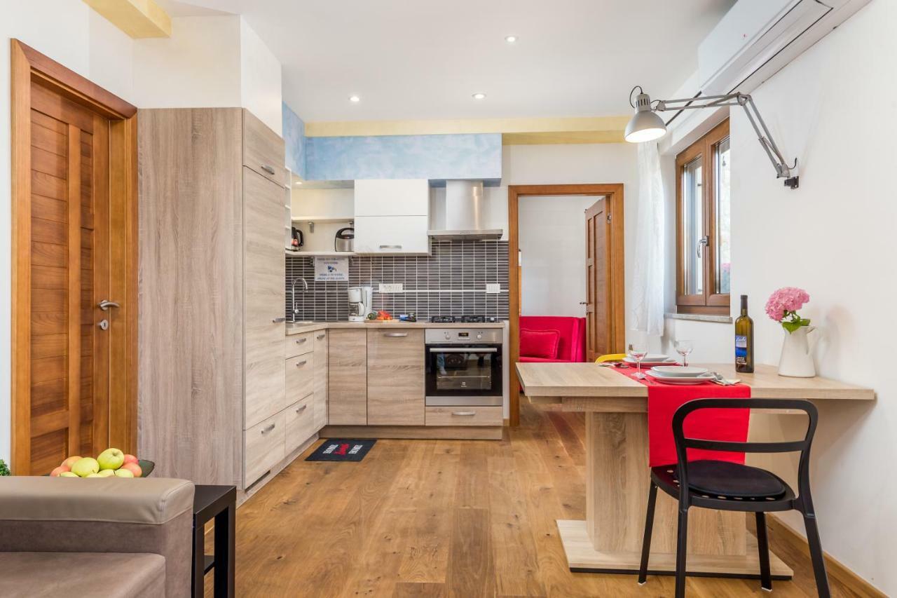 Sestrunj Apartments Linda מראה חיצוני תמונה